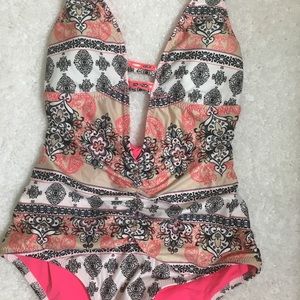 Nwot Becca Halter swimsuit